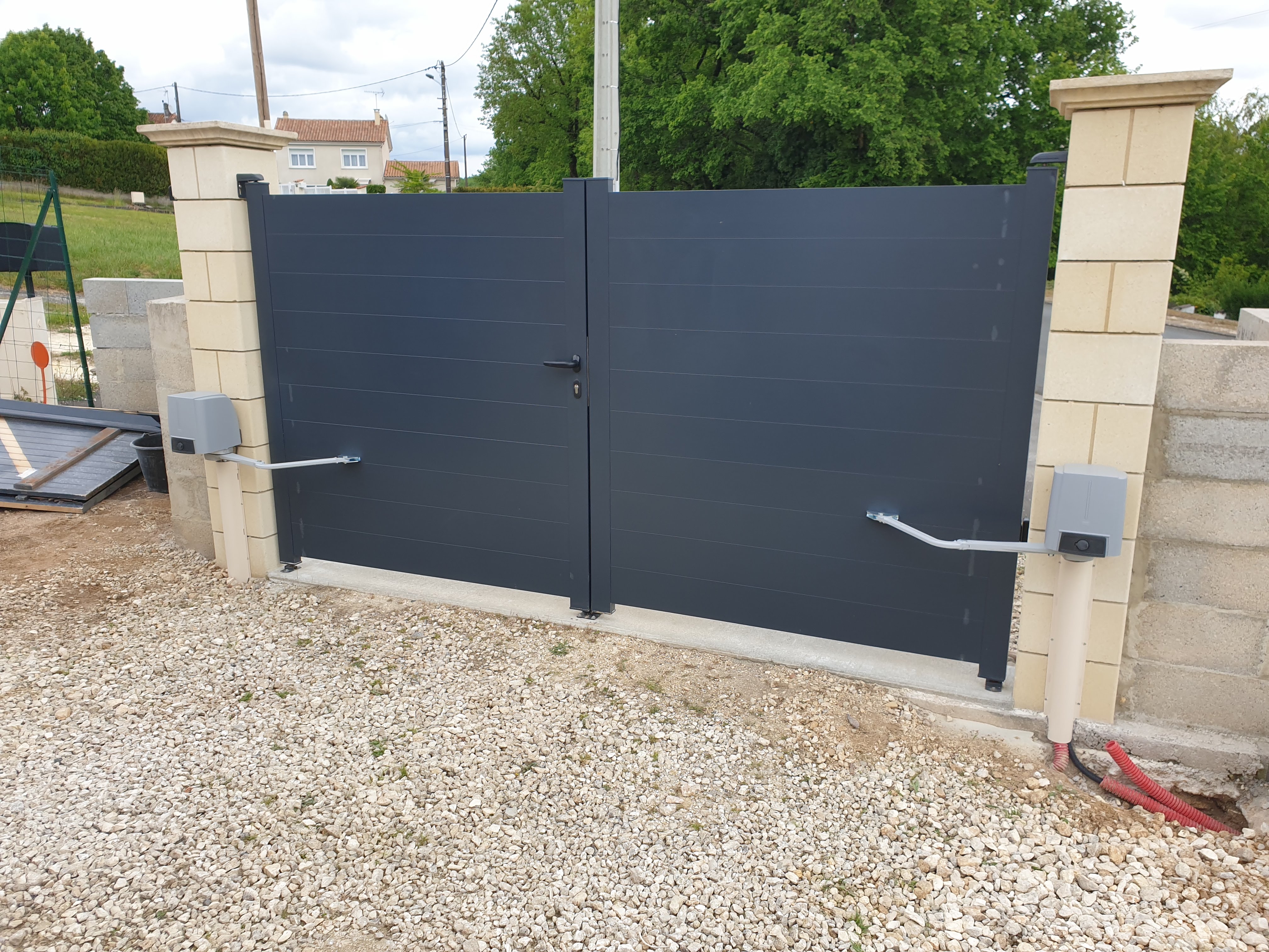Motorisation de portail battant